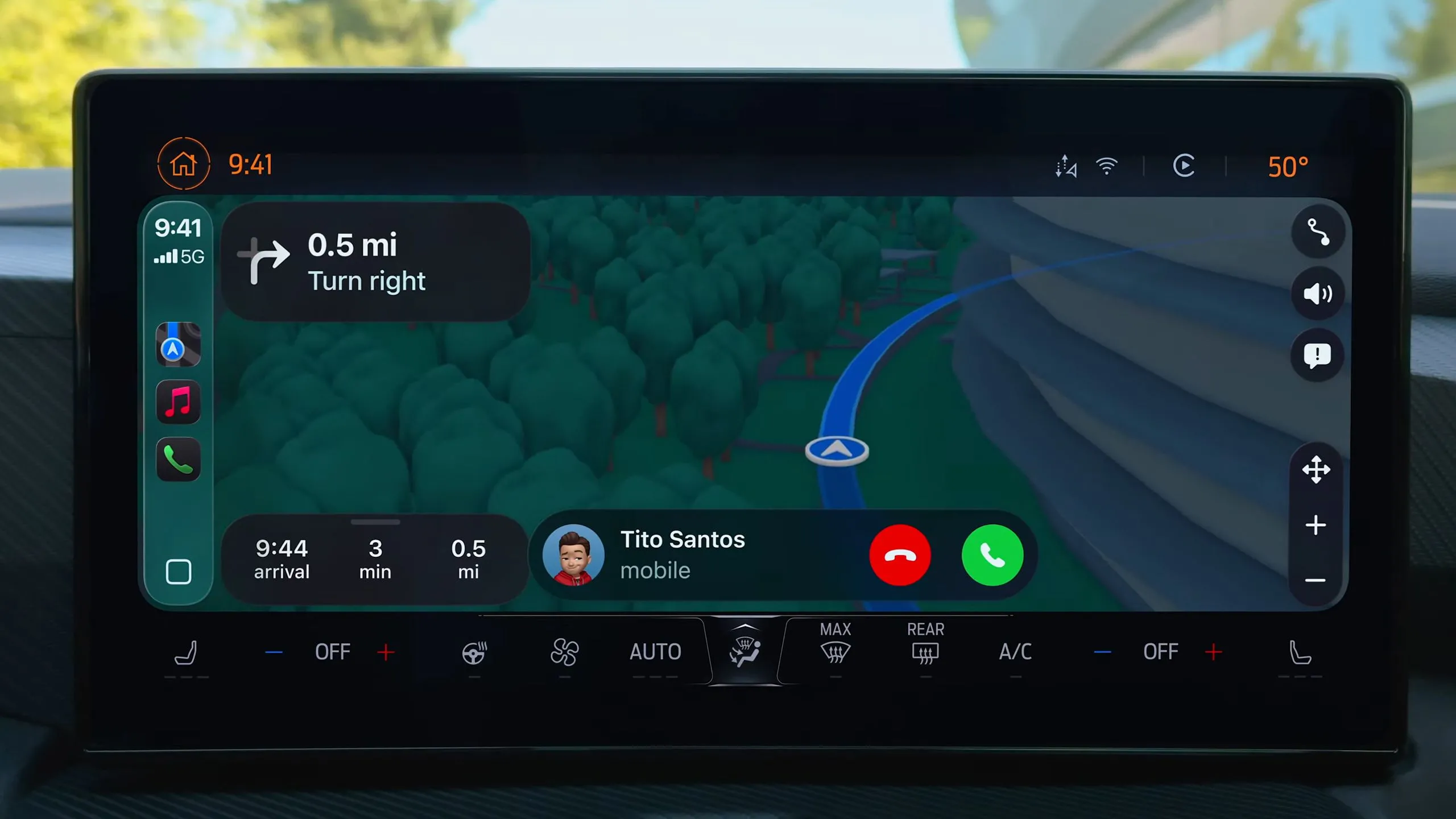 CarPlay trên iOS 26 hiển thị thông báo cuộc gọi nhỏ gọn khi đang dùng bản đồ