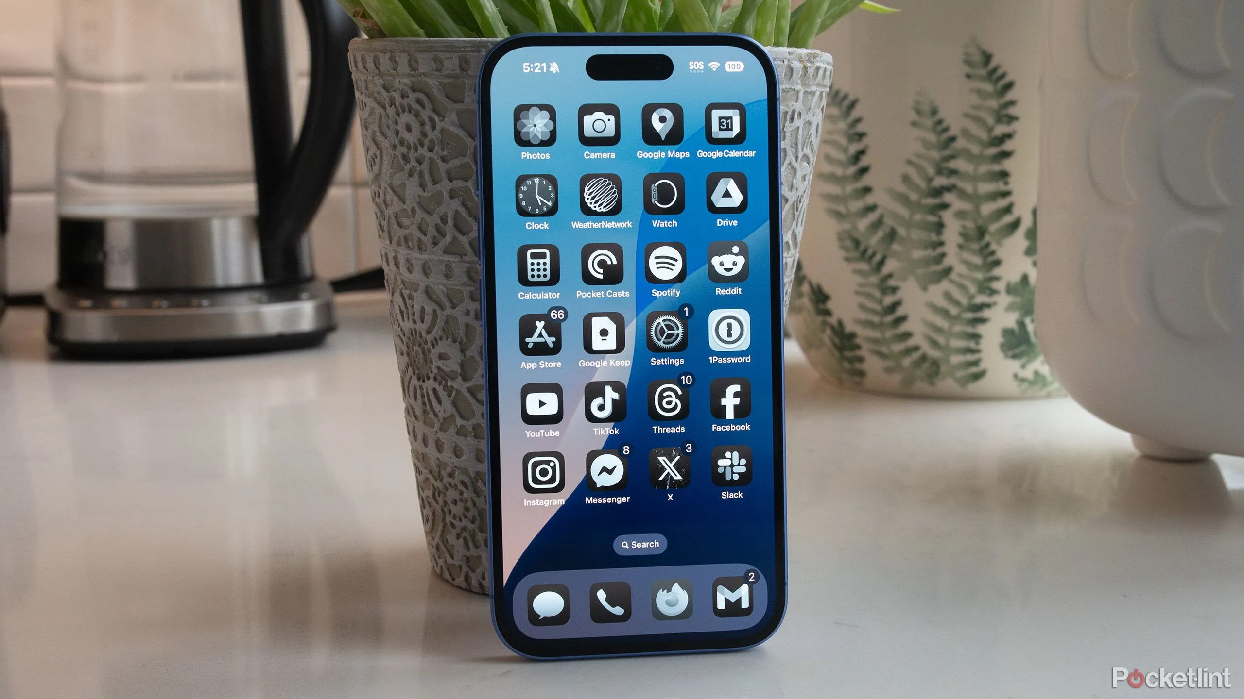 iPhone 16 Pro trong bối cảnh các dự đoán về WWDC 2025