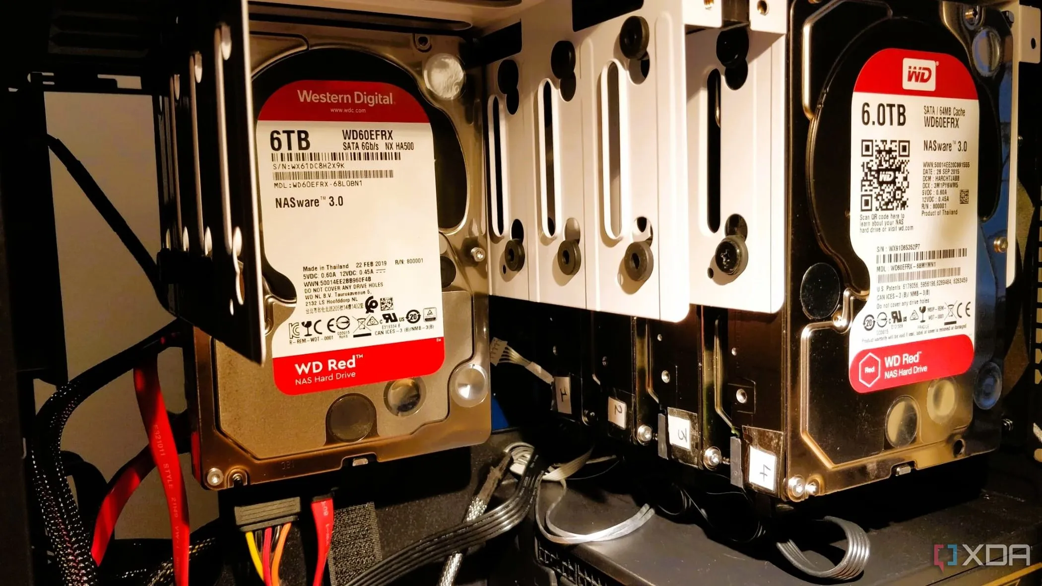Vỏ đựng chứa nhiều ổ cứng HDD dung lượng lớn