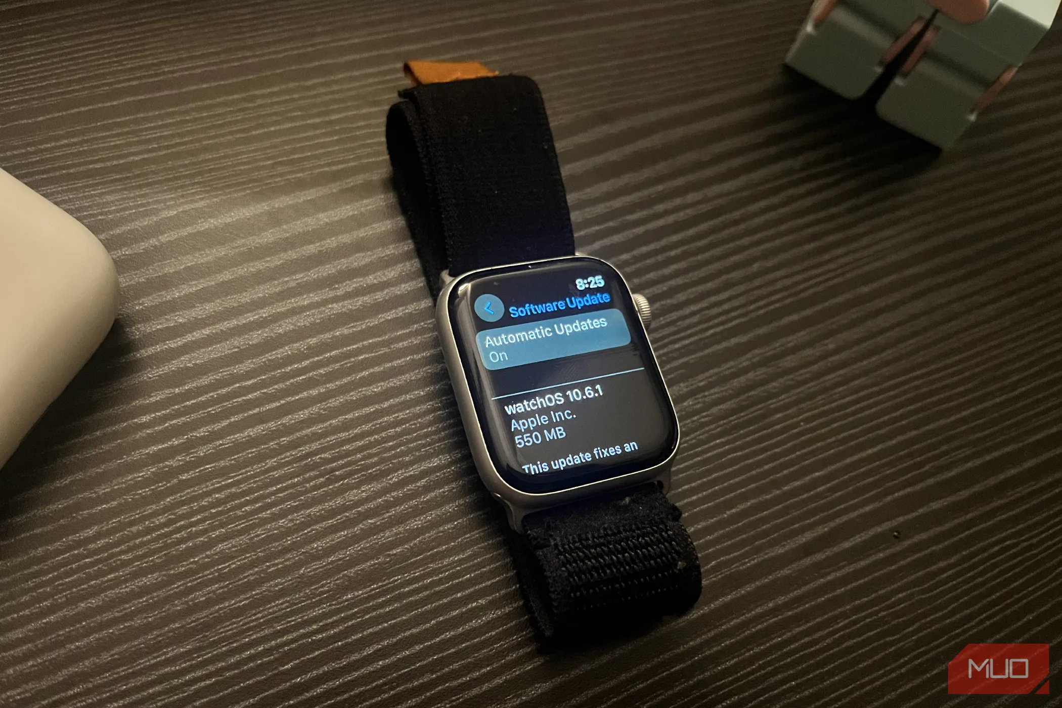 Apple Watch Series 4 đang ở trang cập nhật phần mềm watchOS