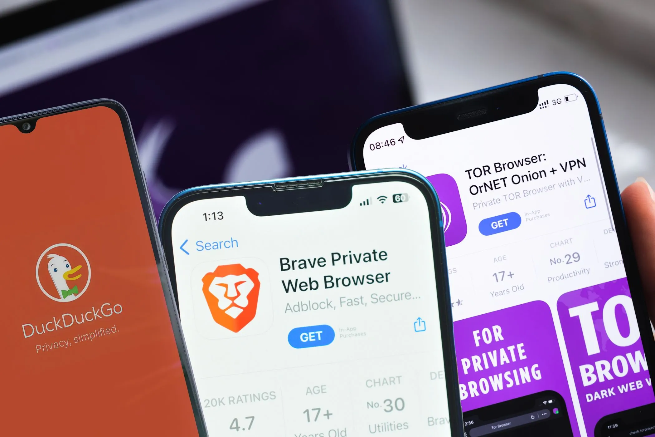 Màn hình điện thoại hiển thị các trình duyệt web riêng tư, minh họa cho sự đa dạng của các giải pháp bảo mật online