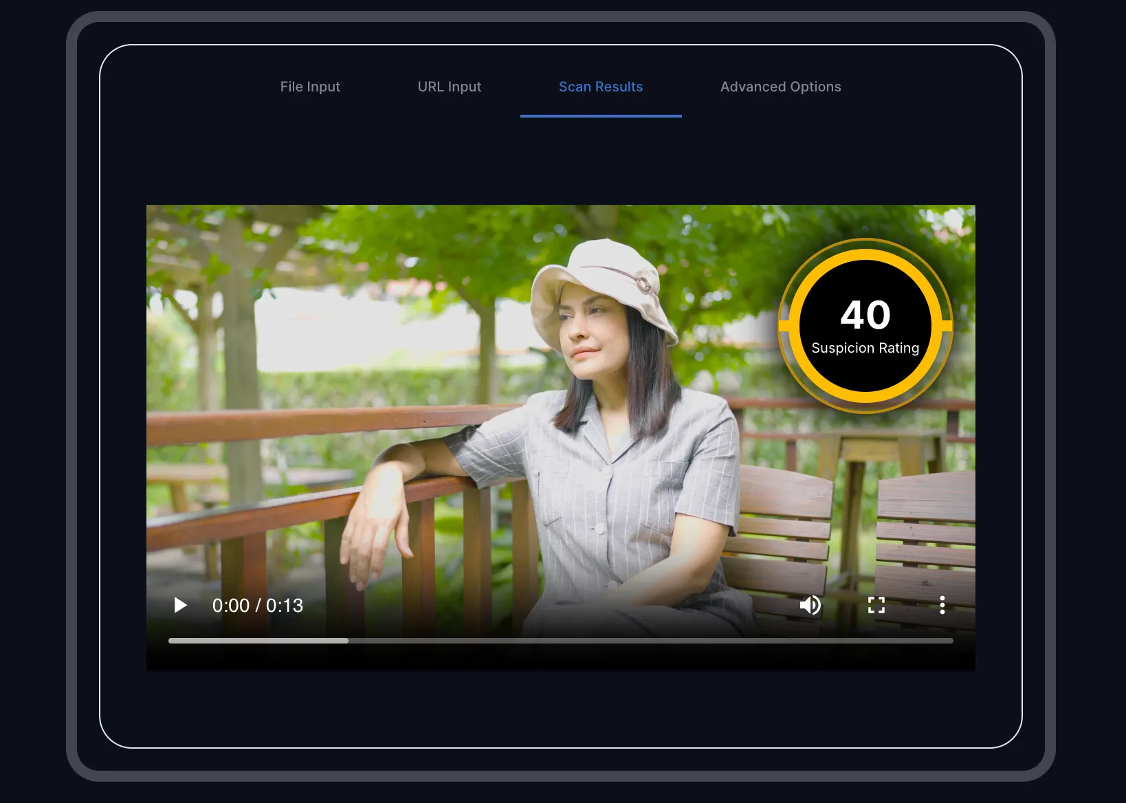 Attestiv.Video hiển thị 'Technical Suspicion Rating', đánh giá mức độ đáng ngờ của video do AI tạo.