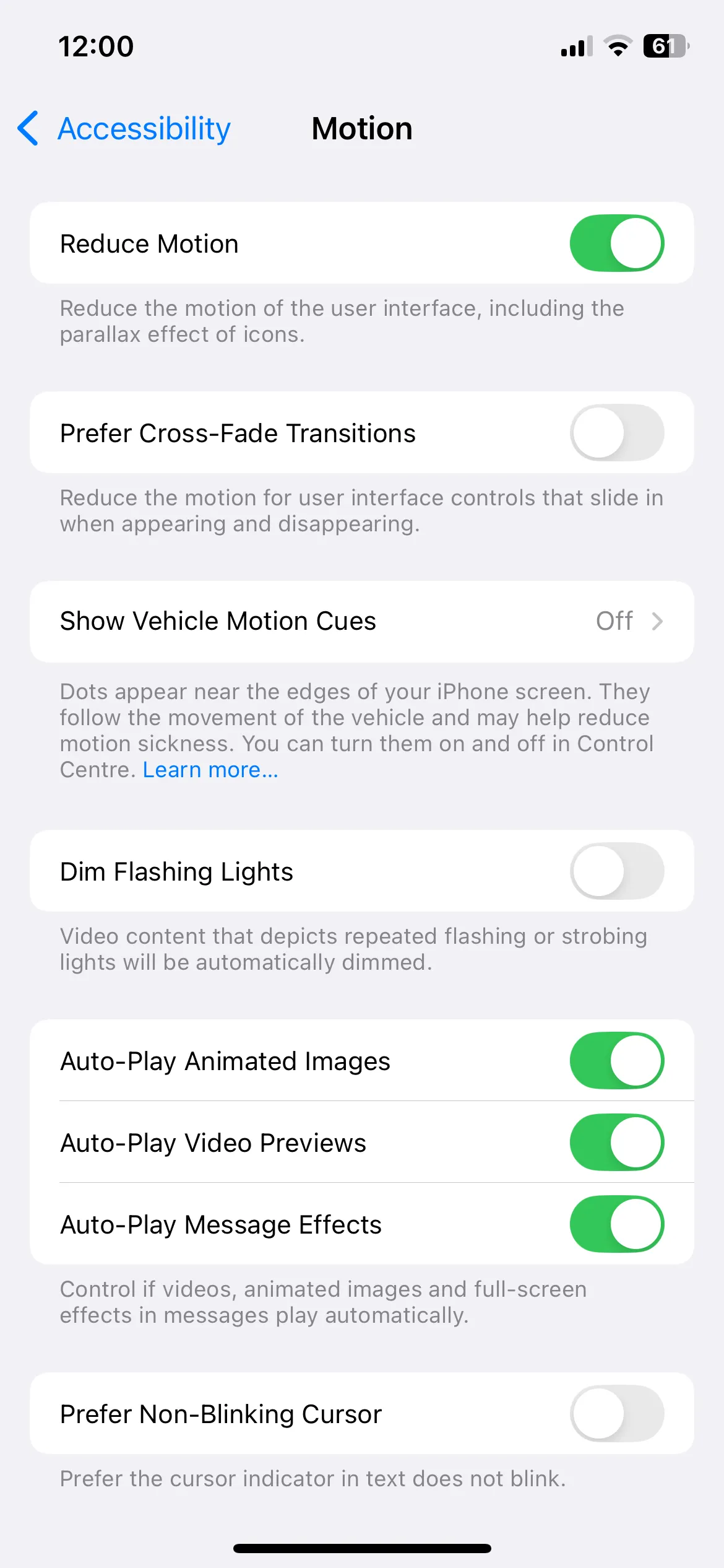 Cài đặt &quot;Giảm chuyển động&quot; trong mục Trợ năng của iPhone, giúp tắt hiệu ứng động để tăng tốc độ phản hồi