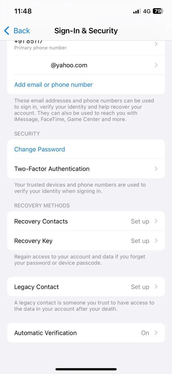 Cài đặt Xác thực hai yếu tố cho tài khoản Apple trên iPhone, hiển thị trạng thái bật/tắt