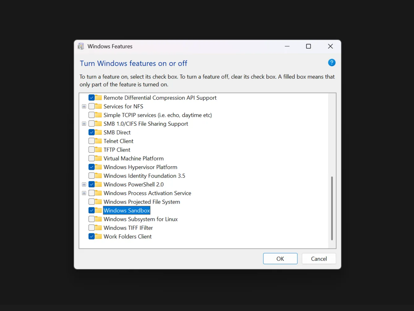 Cửa sổ Windows Features hiển thị tùy chọn Windows Sandbox đã được bật để sử dụng môi trường thử nghiệm an toàn