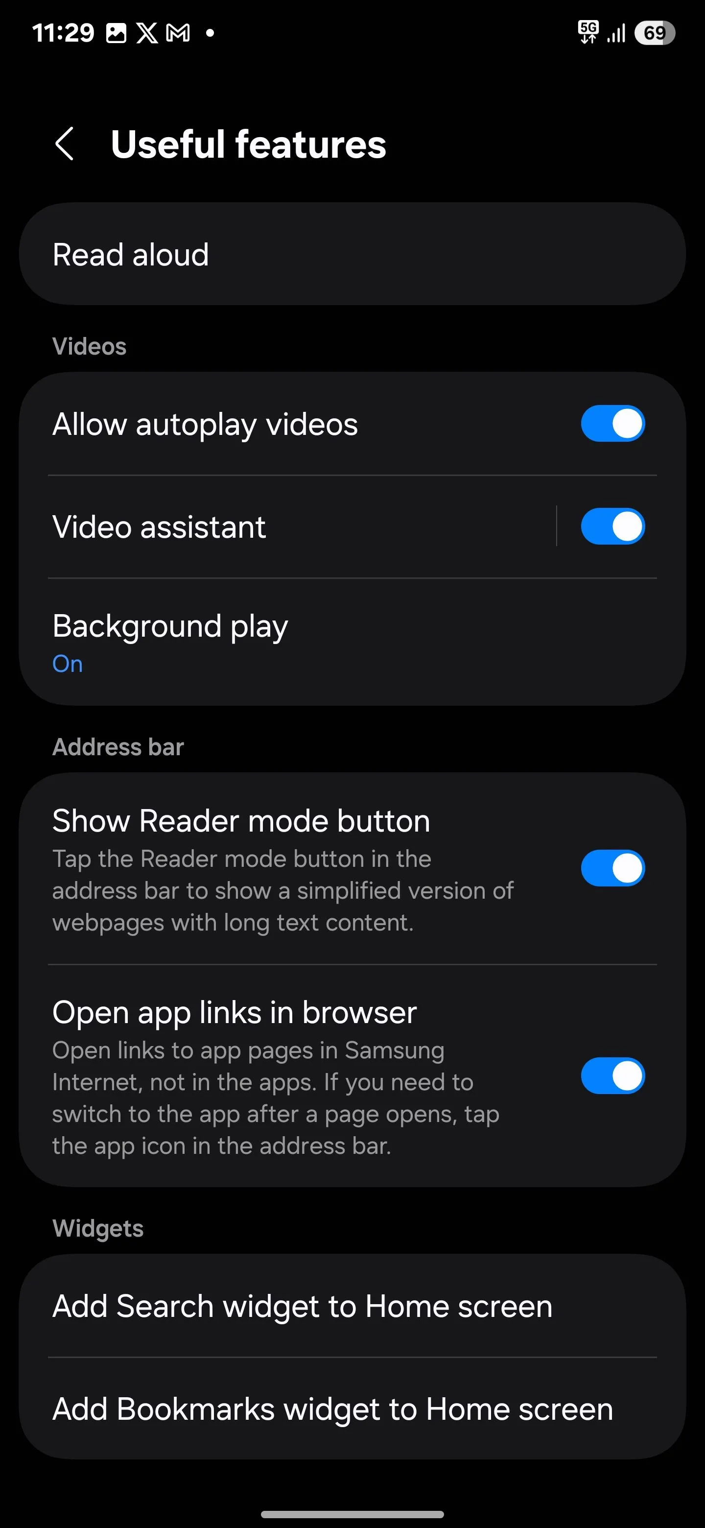 Giao diện cài đặt &quot;Phát nền&quot; trong Samsung Internet đã được bật, cho phép người dùng nghe YouTube khi tắt màn hình điện thoại Samsung.
