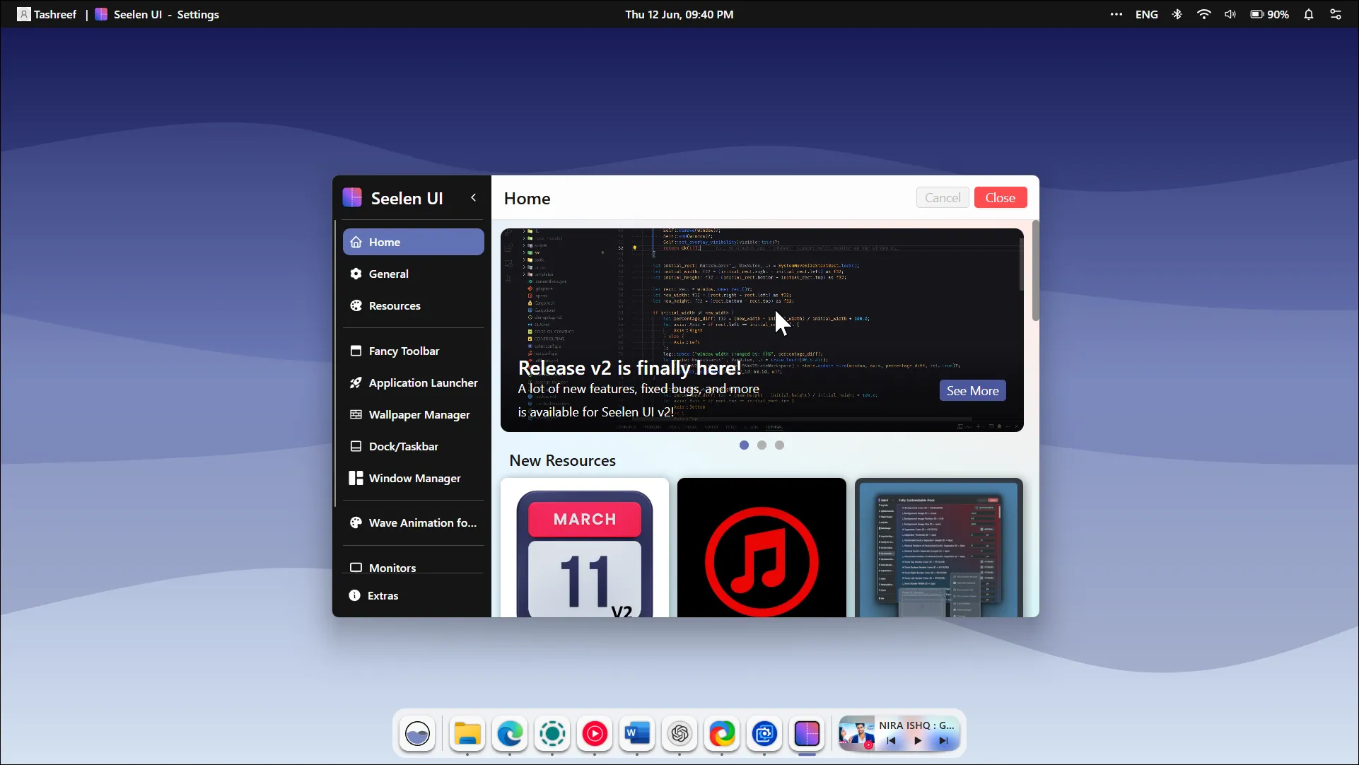 Giao diện desktop Windows 11 được tùy chỉnh với Seelen UI, hiển thị dock theo phong cách macOS và thanh công cụ ở trên cùng