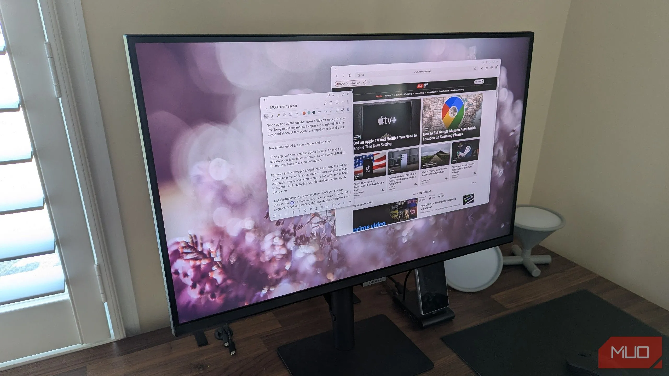 Giao diện Samsung DeX hiển thị trên màn hình lớn, biến điện thoại thành máy tính để bàn