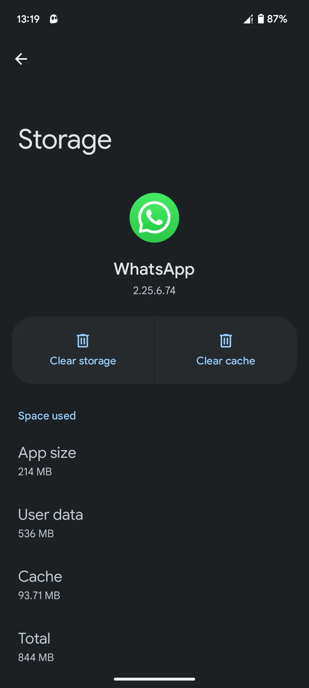 Giao diện thông tin sử dụng bộ nhớ và bộ nhớ đệm của một ứng dụng cụ thể trên Android, minh họa tùy chọn 'Xóa bộ nhớ đệm' để tối ưu hóa hiệu năng.