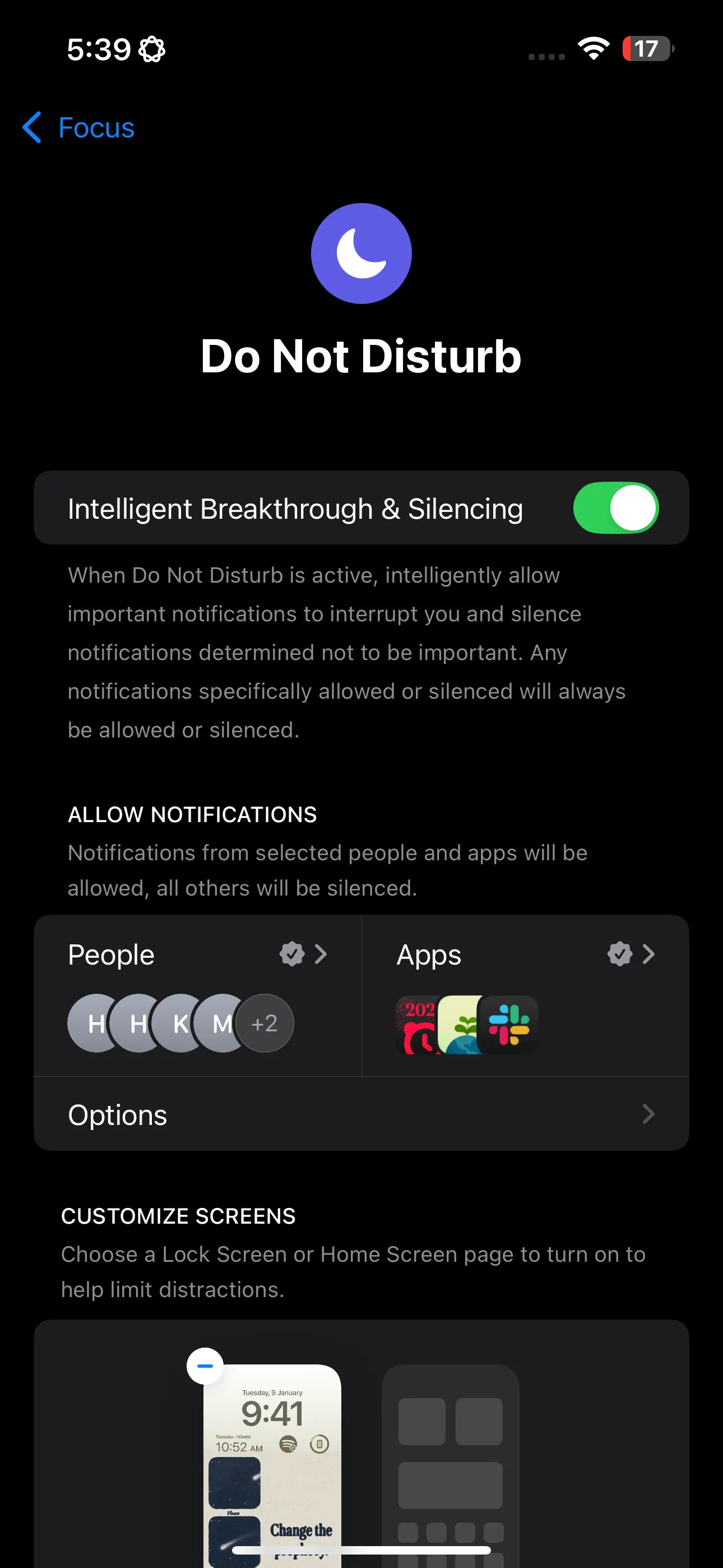 Màn hình cài đặt Chế độ Tập trung 'Không Làm Phiền' (Do Not Disturb) trên iPhone, với tùy chọn bật 'Intelligence Breakthrough &amp; Silencing' để tích hợp AI.