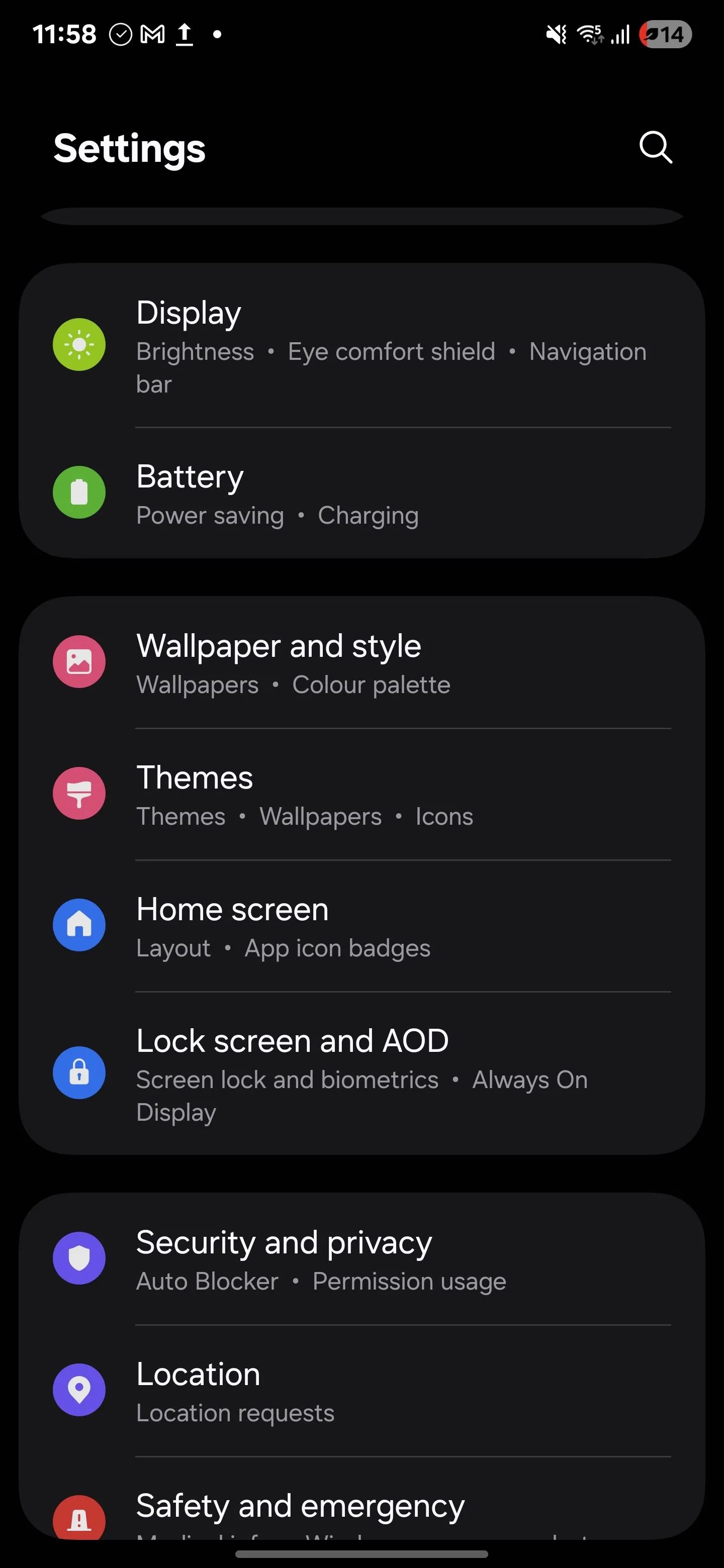 Menu cài đặt pin trên điện thoại Android, minh họa cách truy cập &quot;Giới hạn sử dụng pin nền&quot; để quản lý ứng dụng