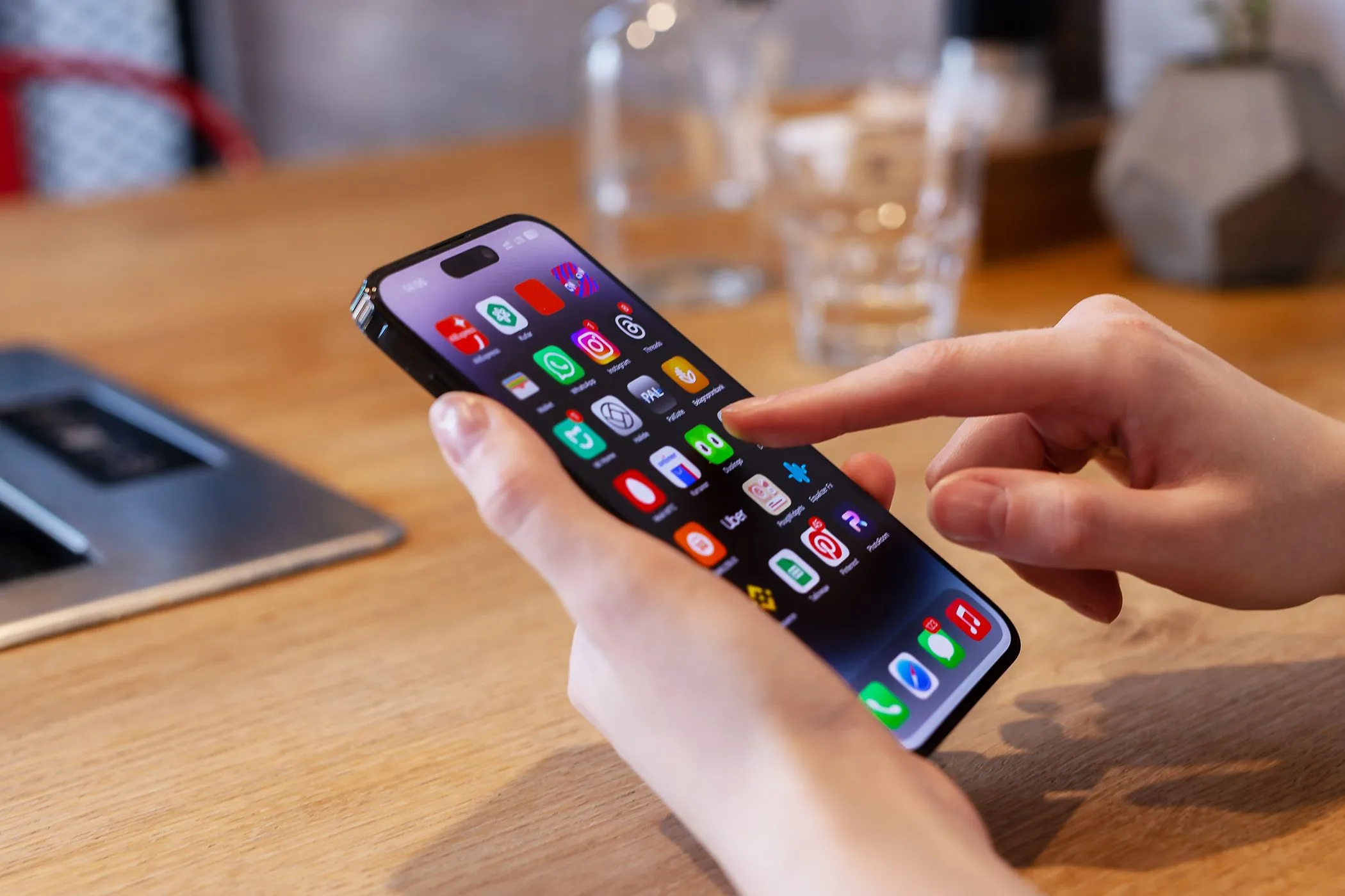 Người dùng trải nghiệm iPhone, cần tính năng liên kết nguồn khi chụp màn hình