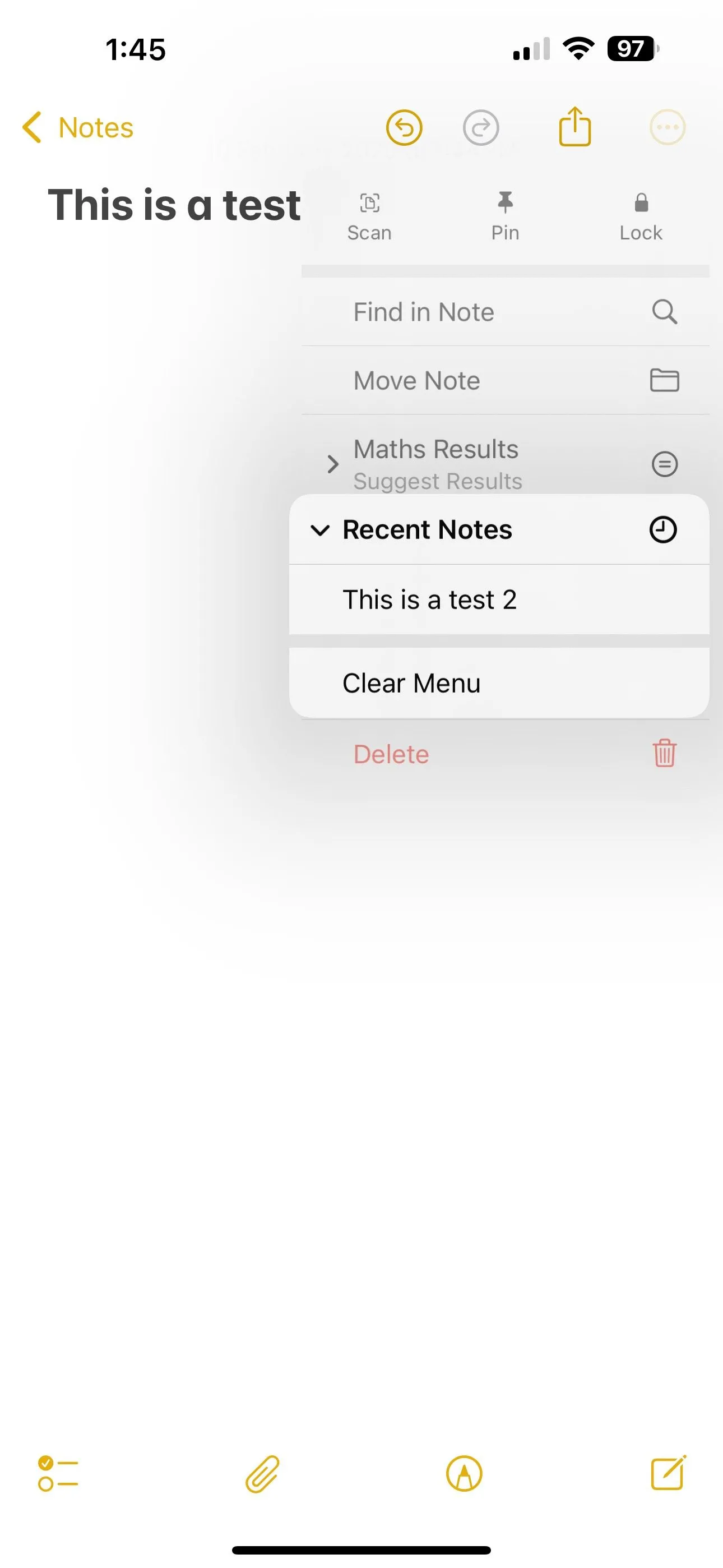 Tùy chọn &quot;Xóa Menu&quot; nằm dưới danh sách &quot;Ghi chú gần đây&quot; trong ứng dụng Ghi chú iPhone