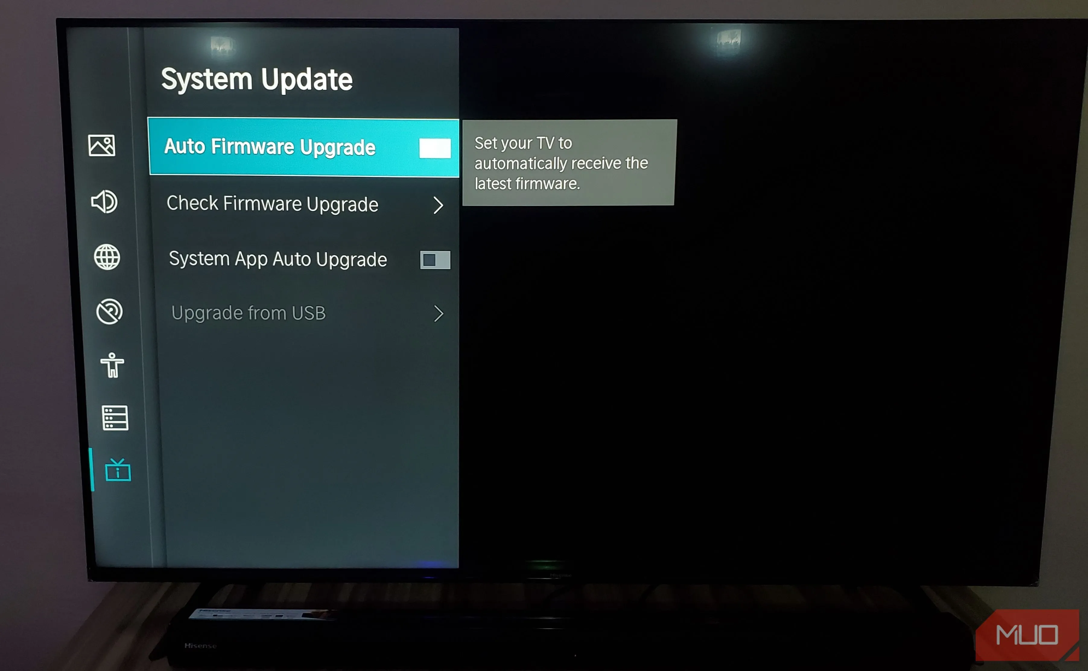 Vô hiệu hóa tính năng tự động cập nhật phần mềm trên Smart TV Hisense.